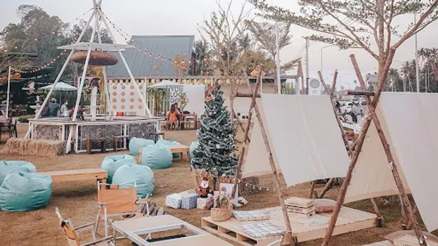 Field Good food & drink ร้านอาหาร นั่งชิลล์ ชุมพร