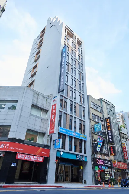 COMMA Boutique Hotel