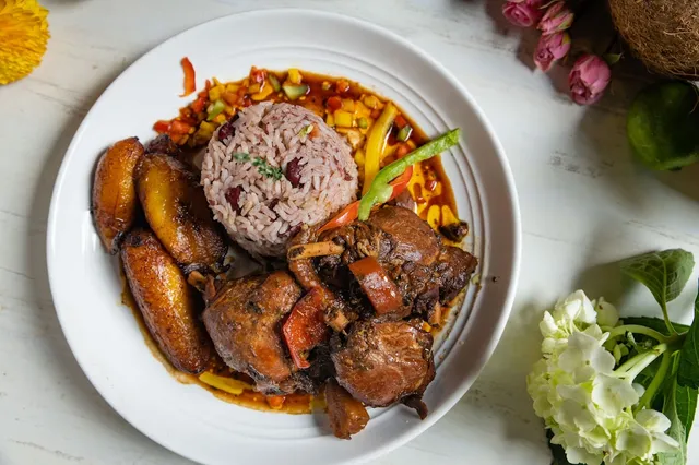 Irie Mon Cafe and Cocktails Peachtree Corners