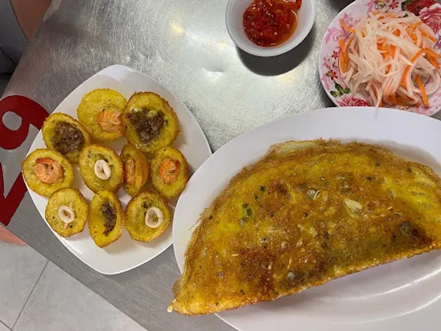 bánh xèo miền trung Cô Ba