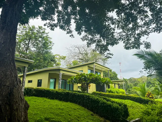 Cocobolo Beach Resort