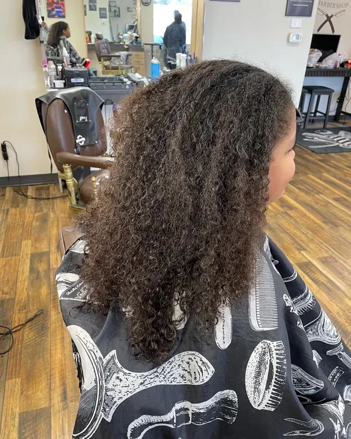 UPPERCUTS barbershop