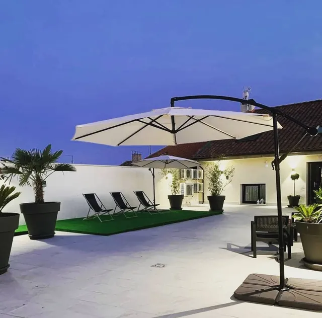 Hostal Comfort Suites