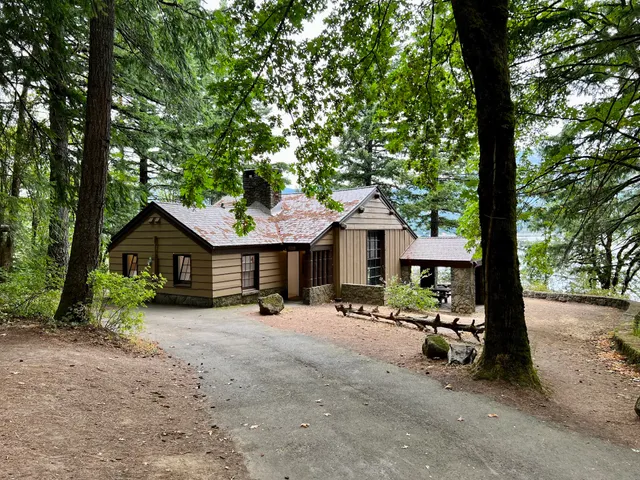 Eagle Creek Overlook Group Campground