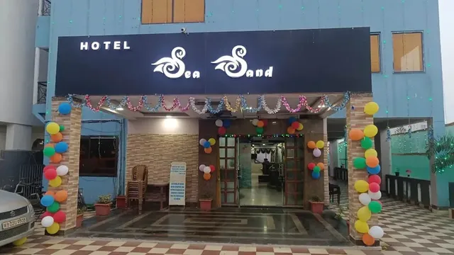 Sea Sand Hotel