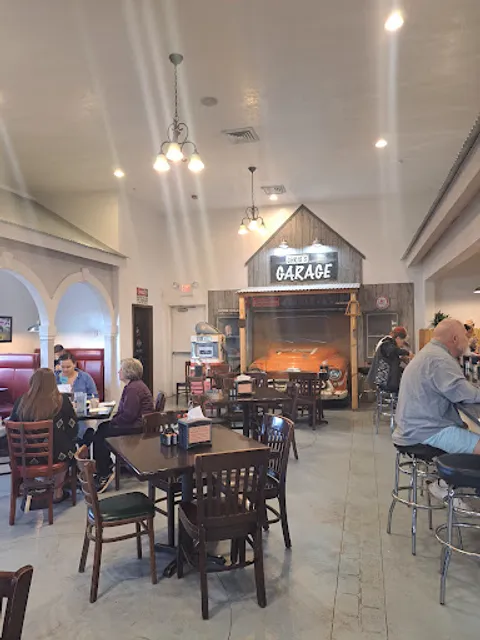 Chris' Cafe