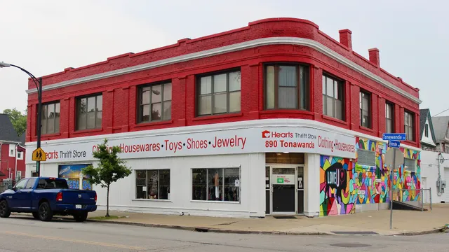 Hearts Clothing Closet & Discount Clothing Store - Hearts for the Homeless