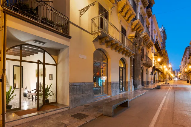 Palazzo Arone dei Baroni di Valentino