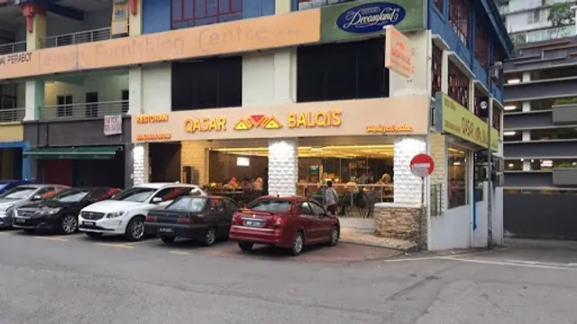 Qasar Balqis Restaurant (Taman Melati)