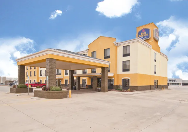 Best Western Plus Memorial Inn & Suites