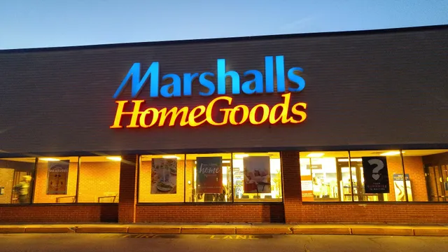 Marshalls & HomeGoods