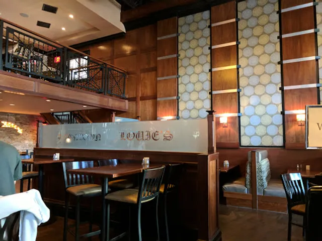 Downtown Louie's Grill