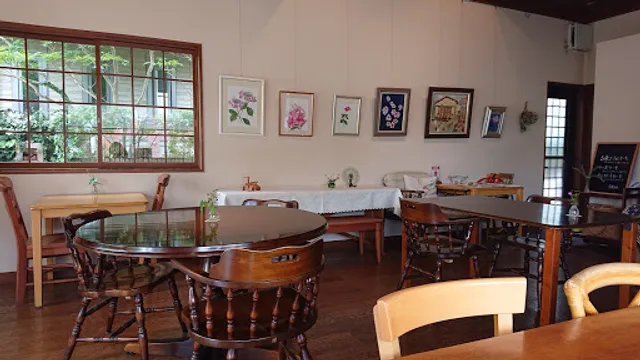 カフェ・ ディネット（Ｄｉｎｅｔｔｅ）