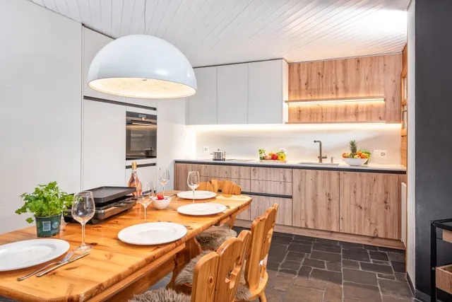 Schweizerhof Ferienwohnungen - Lenzerheide