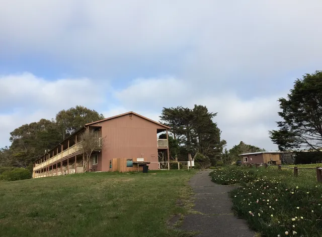 Pine Beach Inn & Suites