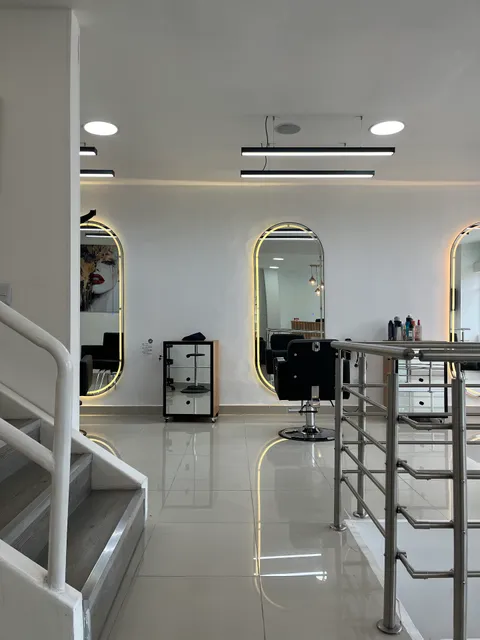 LUXURY STUDIO HAIR SALON