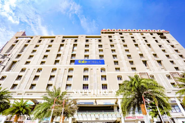 FabHotel Sapphire 83 - Hotel in Manesar, Gurgaon