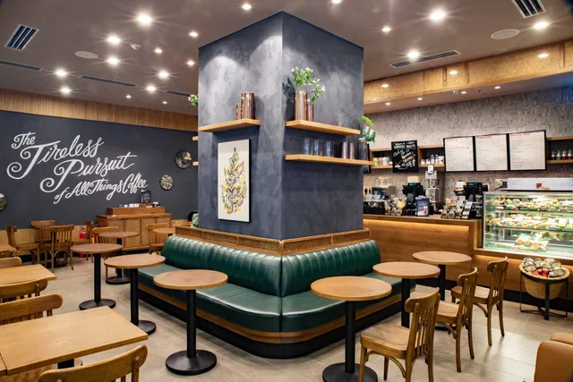 Starbucks Vincom Dong Khoi