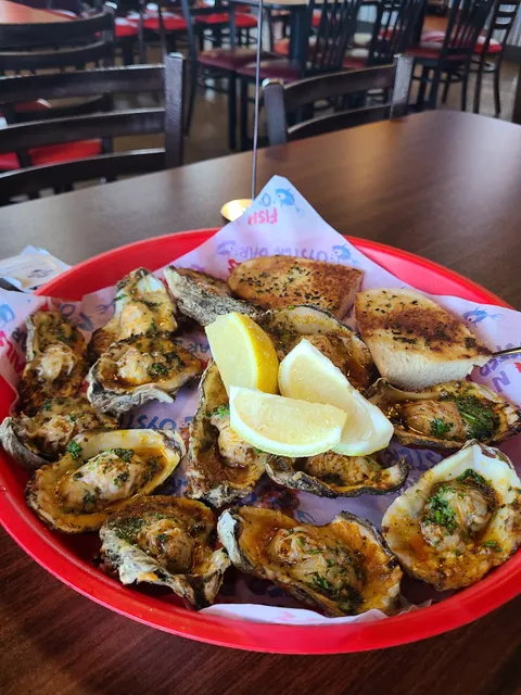 Fish n Tails Oyster Bar