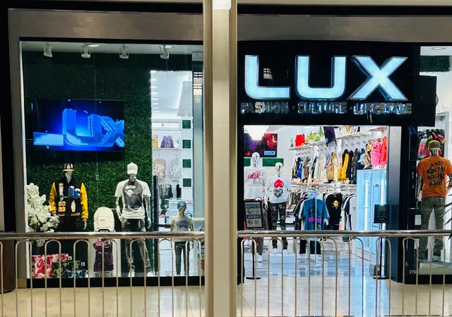 Lux - Fashion. Culture. Lifestyle.