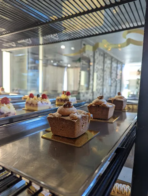 Cream Patisserie Boulangerie