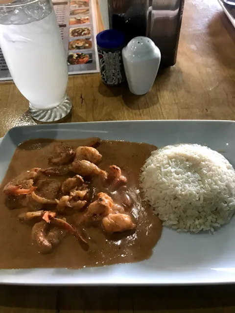 El Primo Tacos y Mariscos