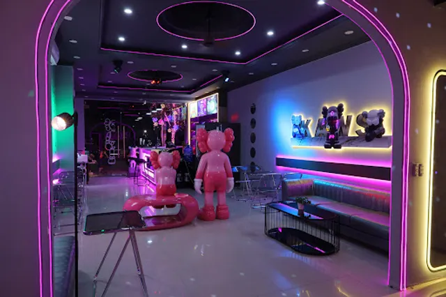 Pink Drink Music - 42G Lê Hoàn