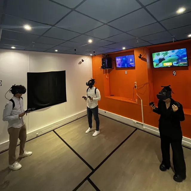 Game Over VR | Game Quiz | Bar à jeux | Esport