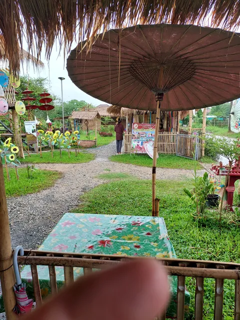 บ้านนาริมเหมือง