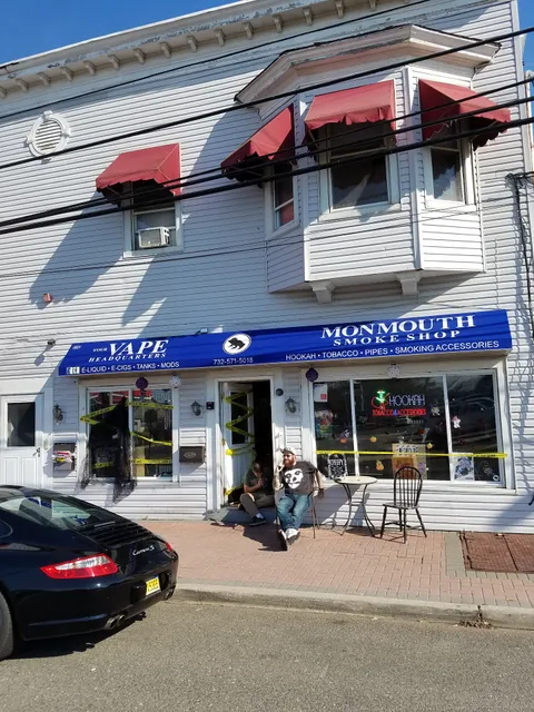 Monmouth Smoke Shop