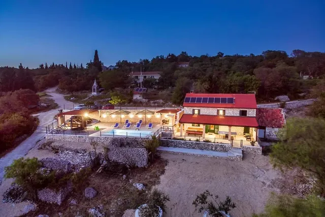 Villa Danica, Dragovija