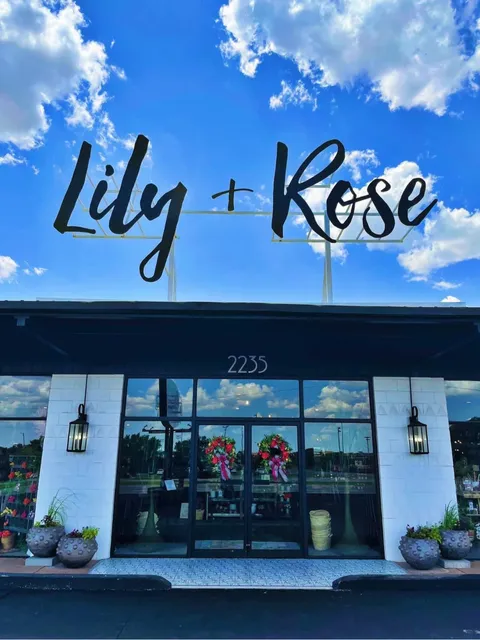 Lily + Rose