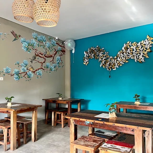Warna Cafe & Coworking Space