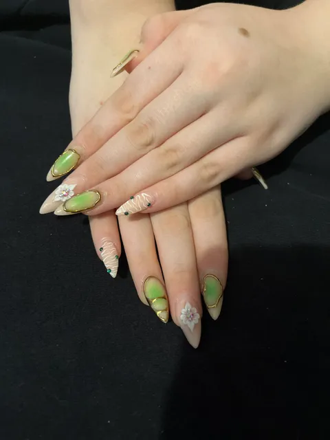 Nails Factory-Valley