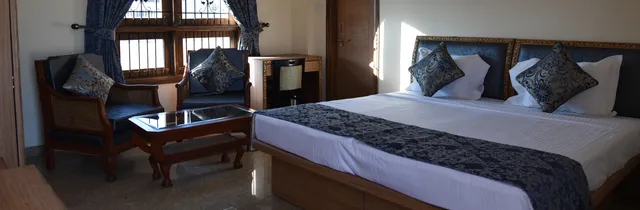 Lakehills Serviced Apartment