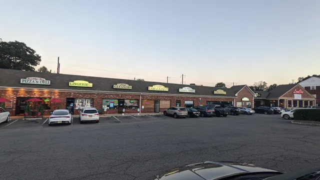 The Shoppes at Colonial Village