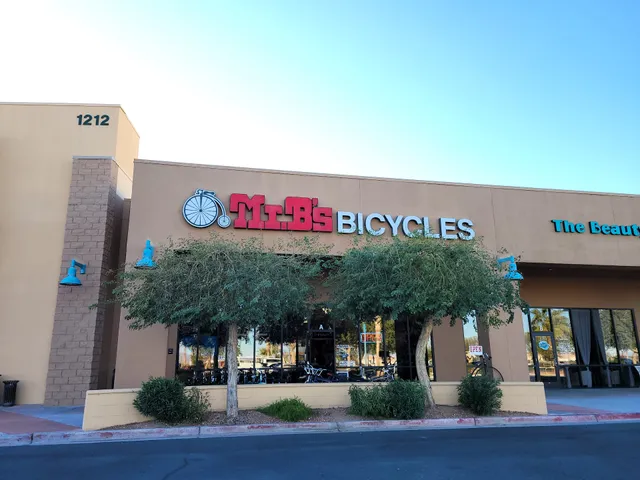 Las Palmillas Shopping Center