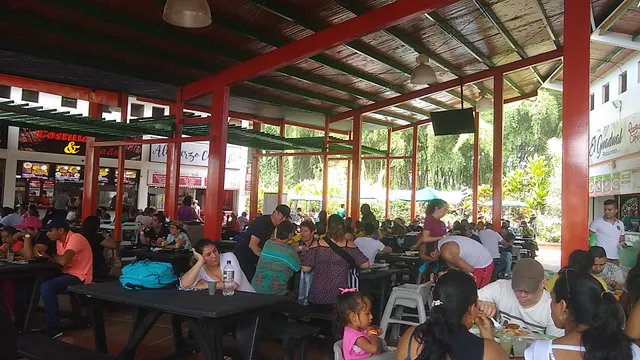Parque Cafe Plaza