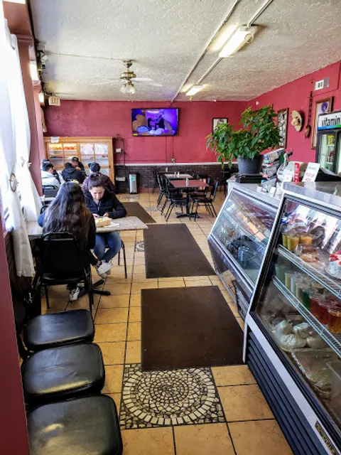 La Mexicana Restaurant & Bakery