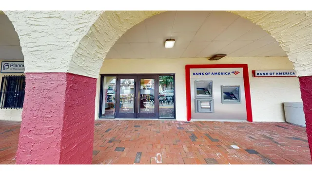 Bank of America (with Drive-thru ATM)