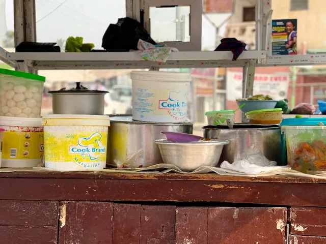 Obuasi JJ Gobɛ Joint(Gari&Beans)