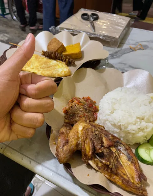 Ayam Gepuk Pak Gembus Joglo Taman Alfa