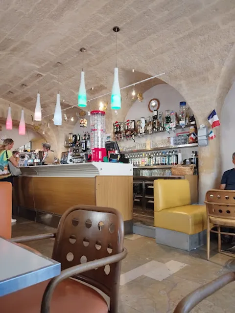 Bar de l'esplanade BAZAR