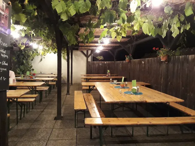 Heuriger Mösslinger