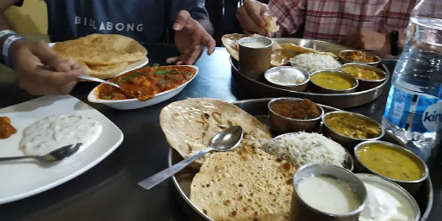 KAILASH SAROVAR, KHOPOLI