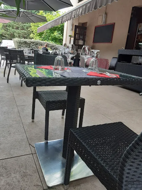 Auberge Le Petit Blanc