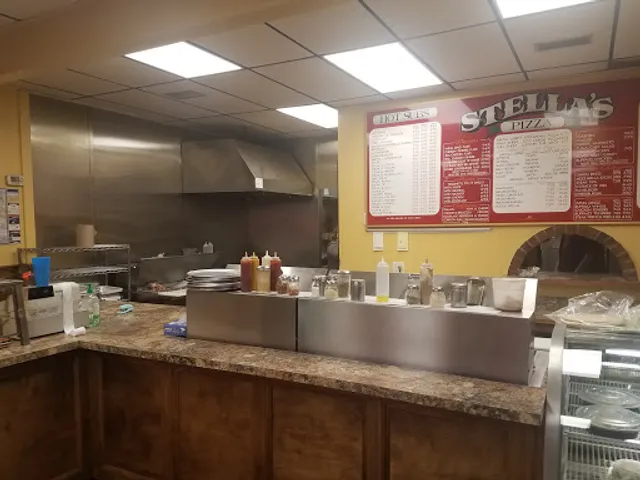Stella's Pizza