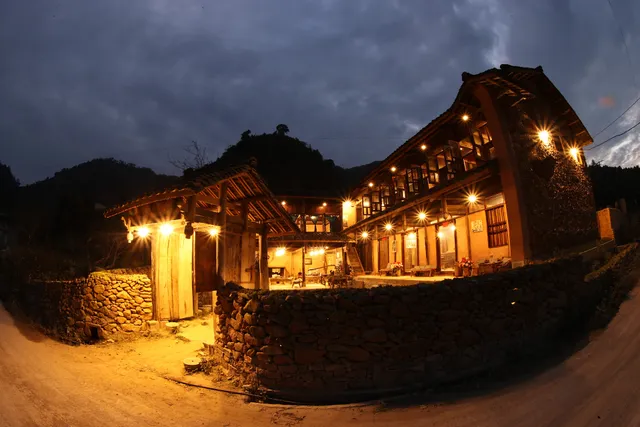 Dinh Đá H'Mông - Karsterly Rock Lodge