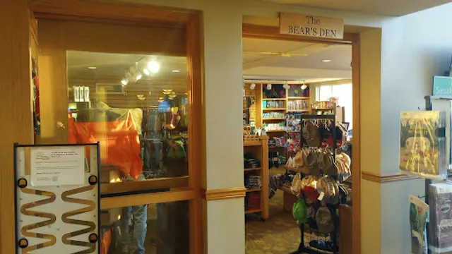 Conference Center & Maple Restaurant