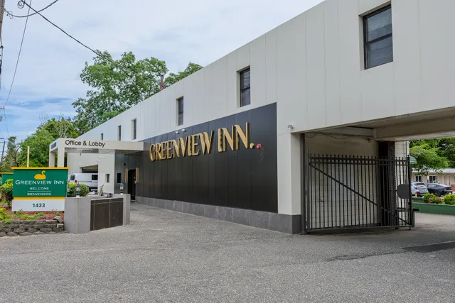 Greenview Inn